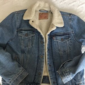 Levi Sherpa Trucker Denim jacket